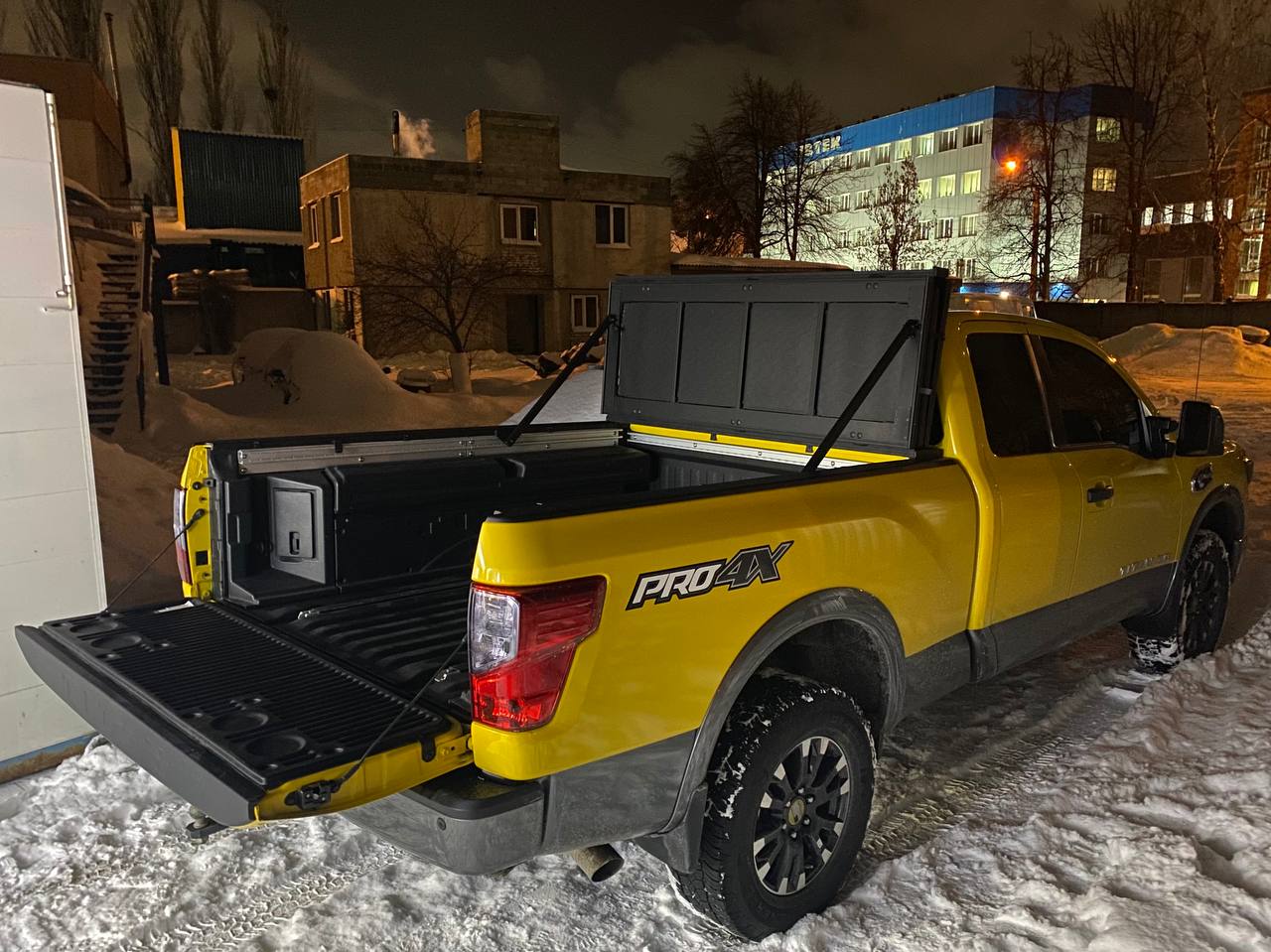 Three-section folding power pickup truck body cover