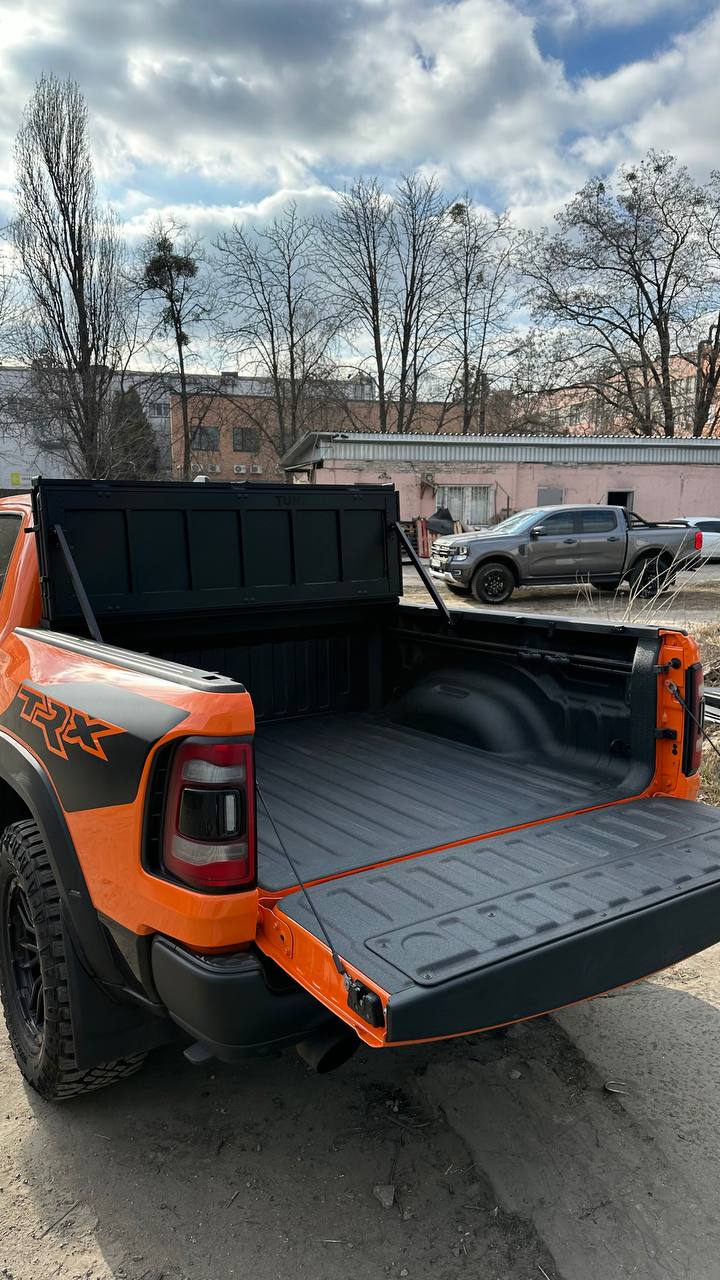Three-section folding power pickup truck body cover