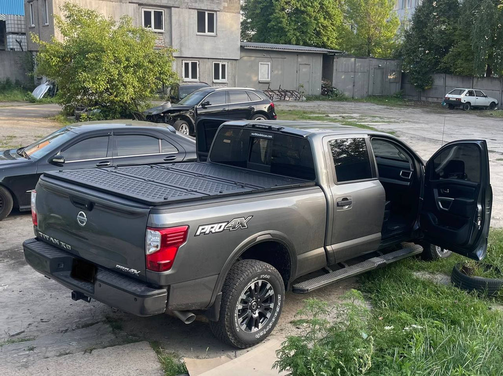 Three-section folding power pickup truck body cover